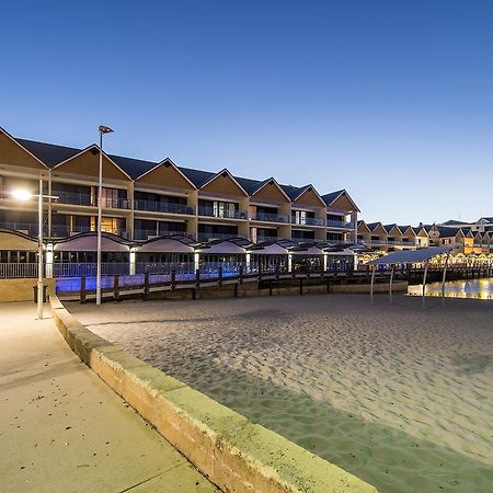 Dolphin Quay Apartments Mandurah Buitenkant foto