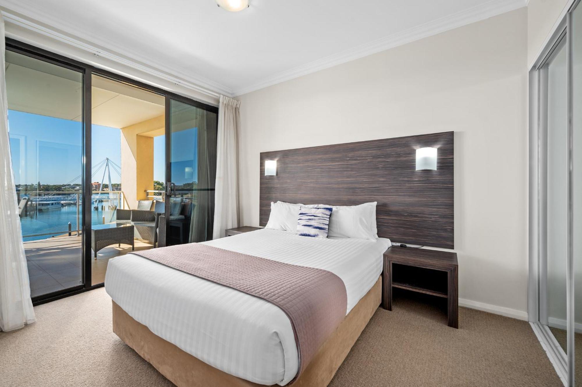 Dolphin Quay Apartments Mandurah Buitenkant foto