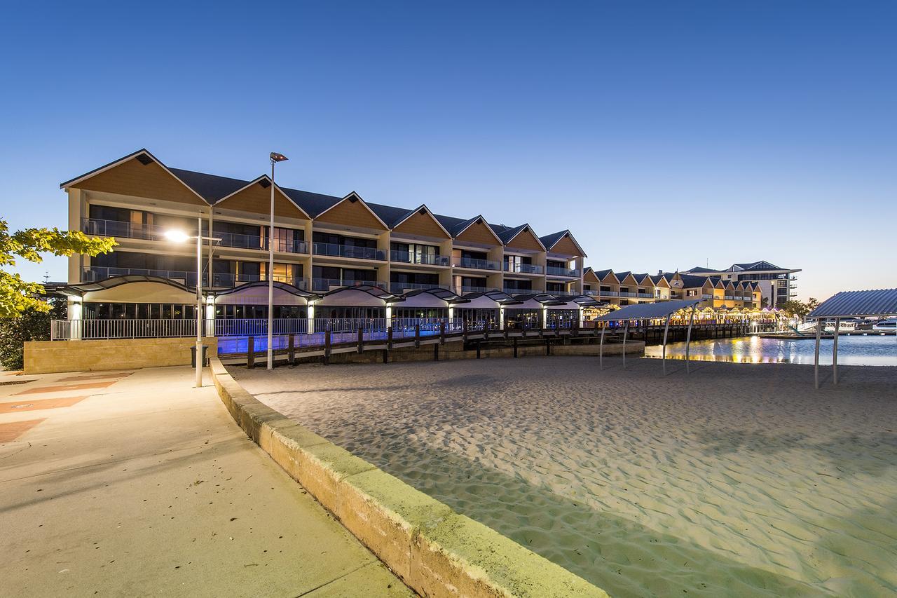 Dolphin Quay Apartments Mandurah Buitenkant foto