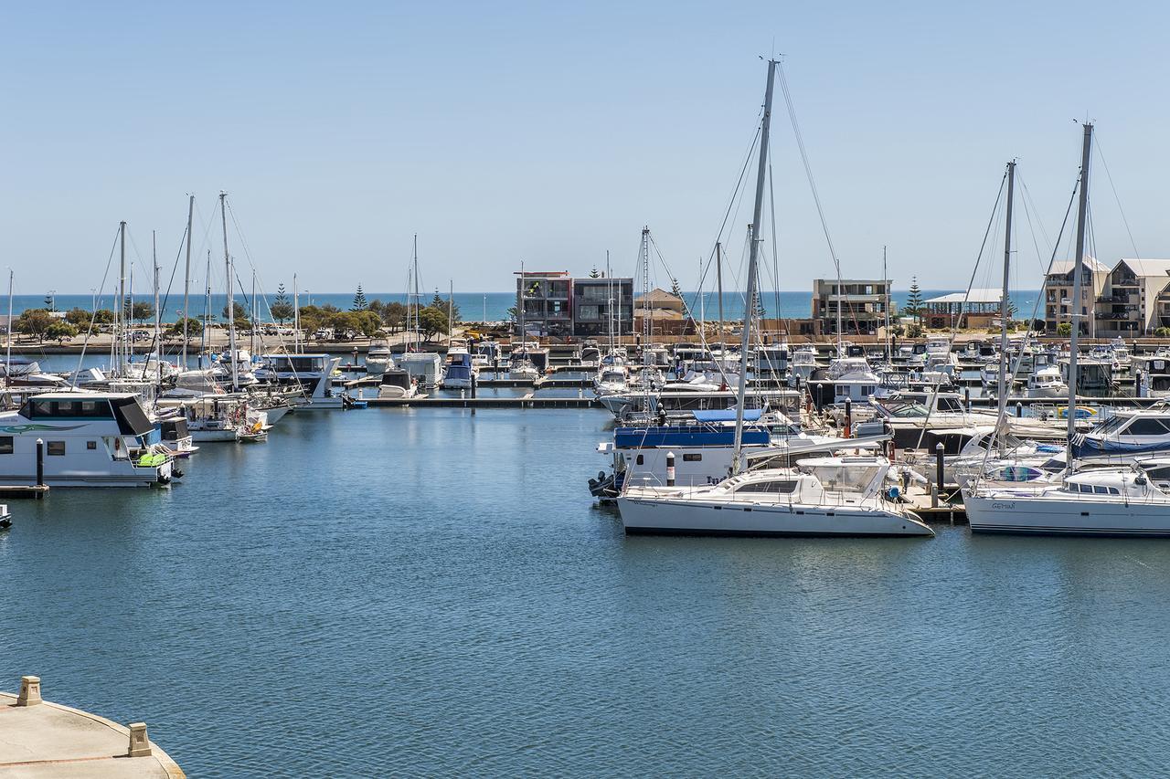 Dolphin Quay Apartments Mandurah Buitenkant foto
