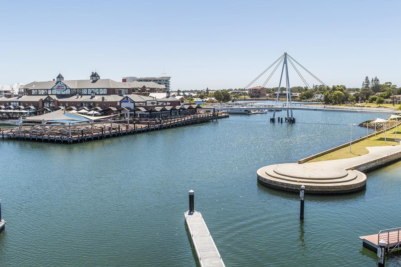 Dolphin Quay Apartments Mandurah Buitenkant foto